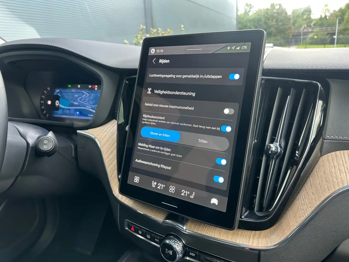 2.0 T8 Plug-in hybrid AWD Ultra Dark | Facelift | Polestar Optimisation | Luchtvering | Bowers&Wilkins | HUD |