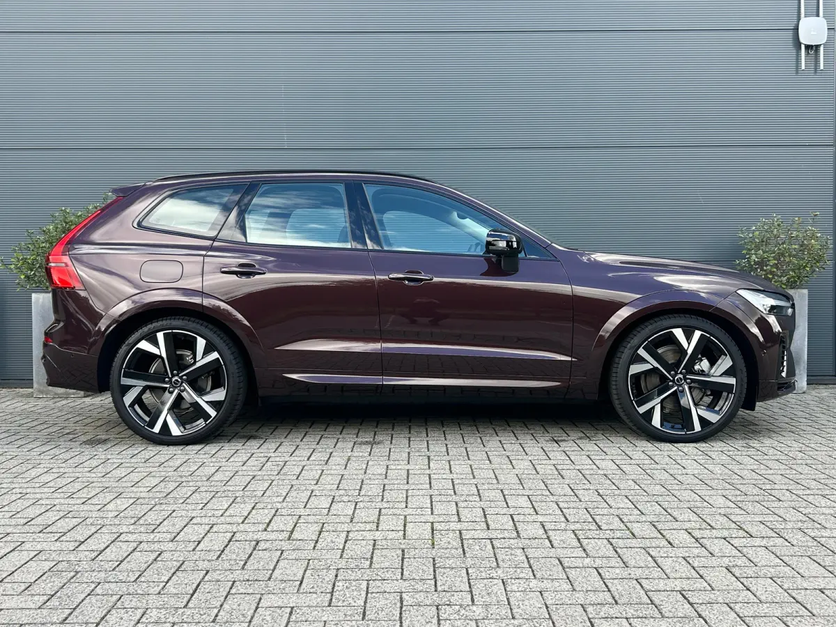 2.0 T8 Plug-in hybrid AWD Ultra Dark | Facelift | Polestar Optimisation | Luchtvering | Bowers&Wilkins | HUD |