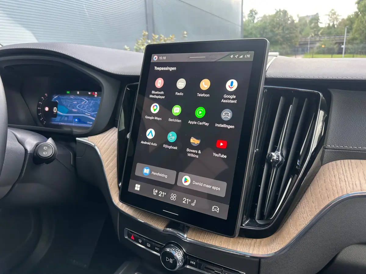 2.0 T8 Plug-in hybrid AWD Ultra Dark | Facelift | Polestar Optimisation | Luchtvering | Bowers&Wilkins | HUD |