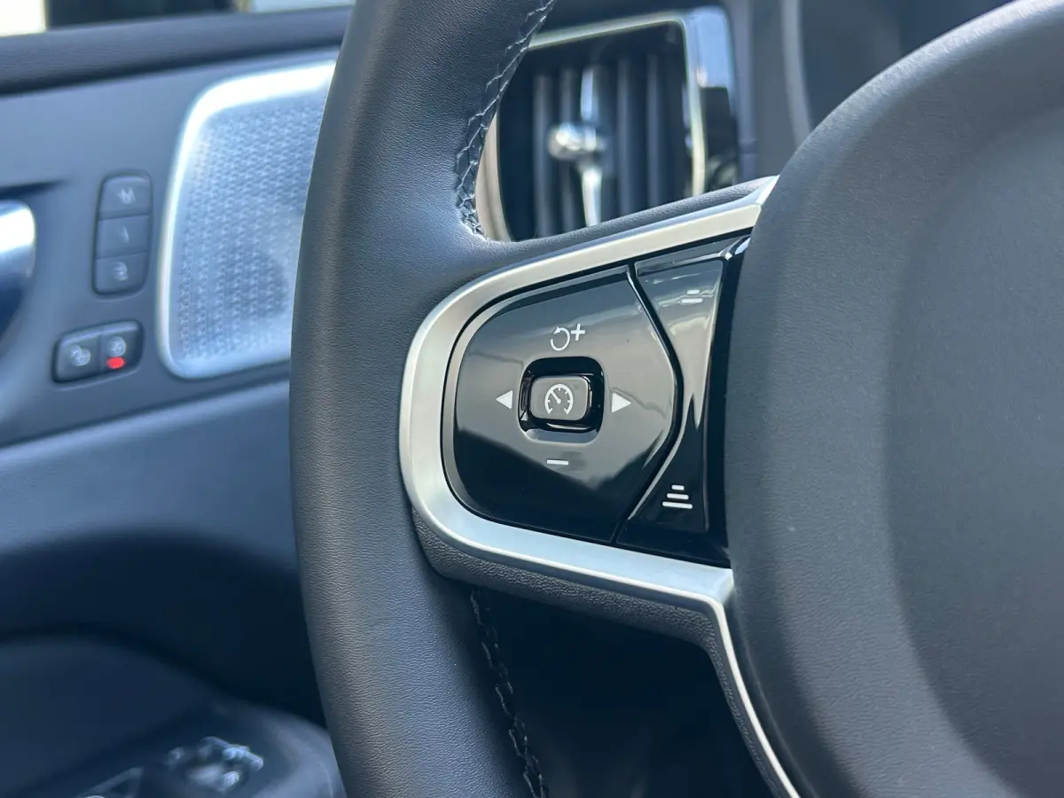 2.0 T8 Plug-in hybrid AWD Ultra Dark | Facelift | Polestar Optimisation | Luchtvering | Bowers&Wilkins | HUD |
