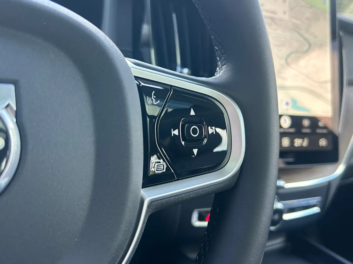 2.0 T8 Plug-in hybrid AWD Ultra Dark | Facelift | Polestar Optimisation | Luchtvering | Bowers&Wilkins | HUD |