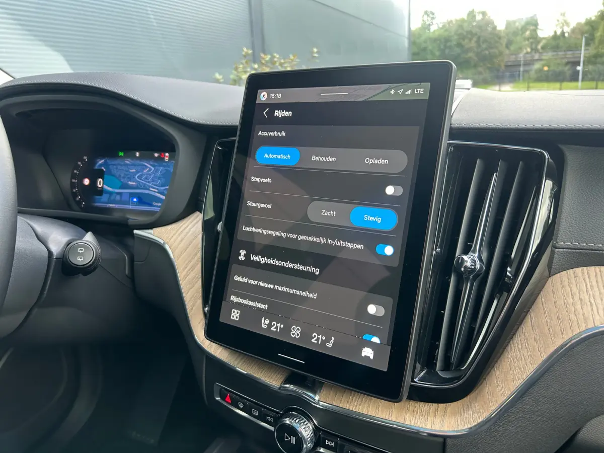 2.0 T8 Plug-in hybrid AWD Ultra Dark | Facelift | Polestar Optimisation | Luchtvering | Bowers&Wilkins | HUD |