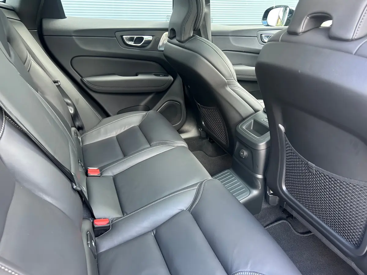 2.0 T8 Plug-in hybrid AWD Ultra Dark | Facelift | Polestar Optimisation | Luchtvering | Bowers&Wilkins | HUD |