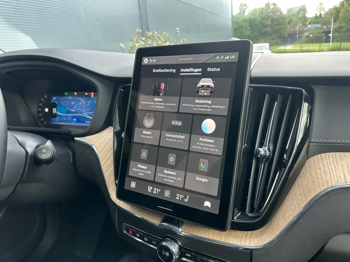 2.0 T8 Plug-in hybrid AWD Ultra Dark | Facelift | Polestar Optimisation | Luchtvering | Bowers&Wilkins | HUD |
