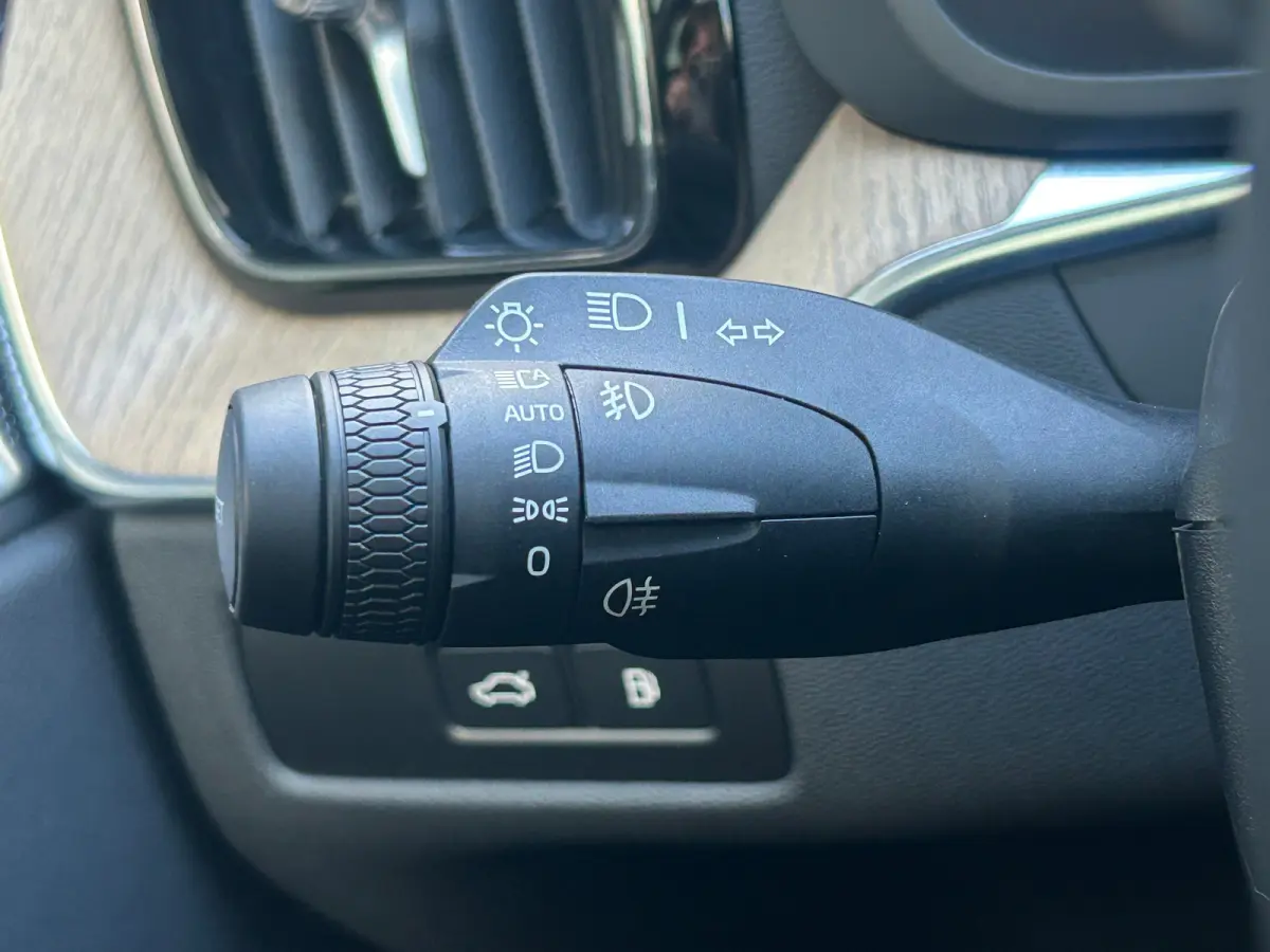 2.0 T8 Plug-in hybrid AWD Ultra Dark | Facelift | Polestar Optimisation | Luchtvering | Bowers&Wilkins | HUD |