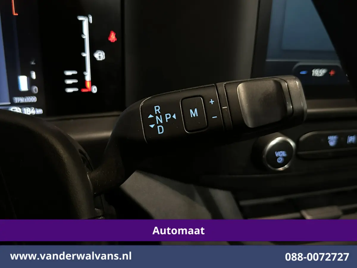 2.0 TDCI 136pk Automaat L1H1 Euro6 Airco | Camera | Apple Carplay | LED | Cruisecontrol 2740kg Trekhaak, Android Auto, Verwarmde voorruit, Parkeersensoren, Bijrijdersbank