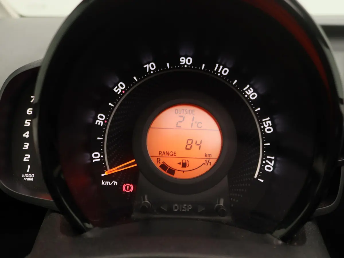 1.0 VVT-i x-otic | Airco | Apple Carplay/Android Auto | Camera | Cabrio!