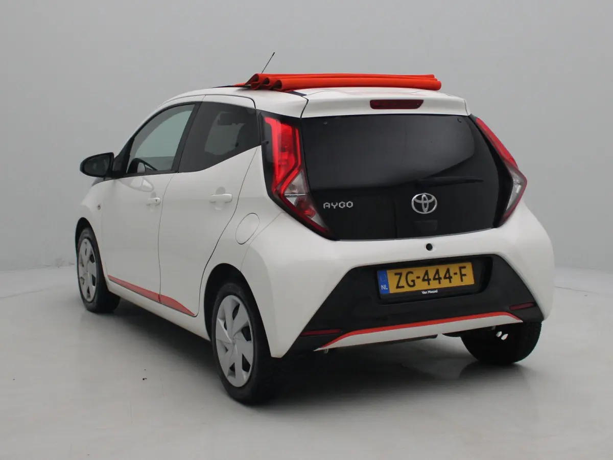 1.0 VVT-i x-otic | Airco | Apple Carplay/Android Auto | Camera | Cabrio!