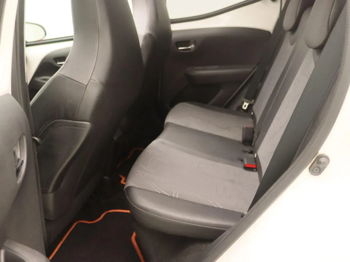 1.0 VVT-i x-otic | Airco | Apple Carplay/Android Auto | Camera | Cabrio!