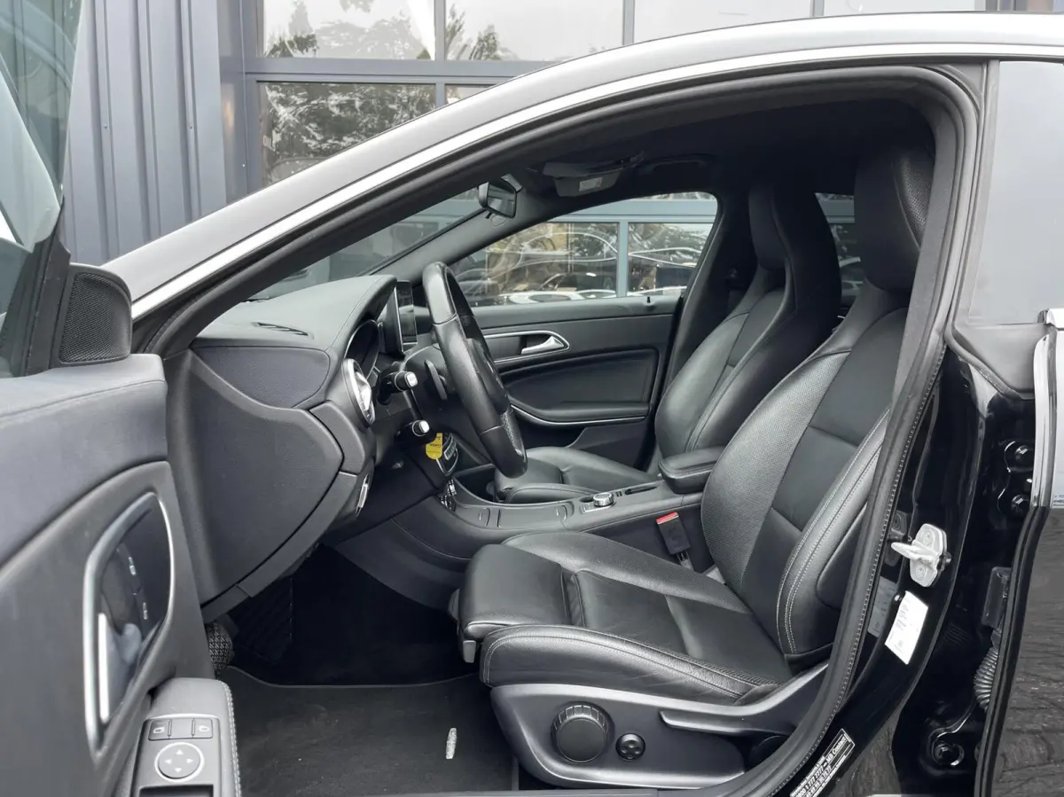250 CARPLAY|CAMERA|TREKHAAK|NAPPA-LEER|NAVIGATIE|CRUISE CONTROL|STOELVERWARMING
