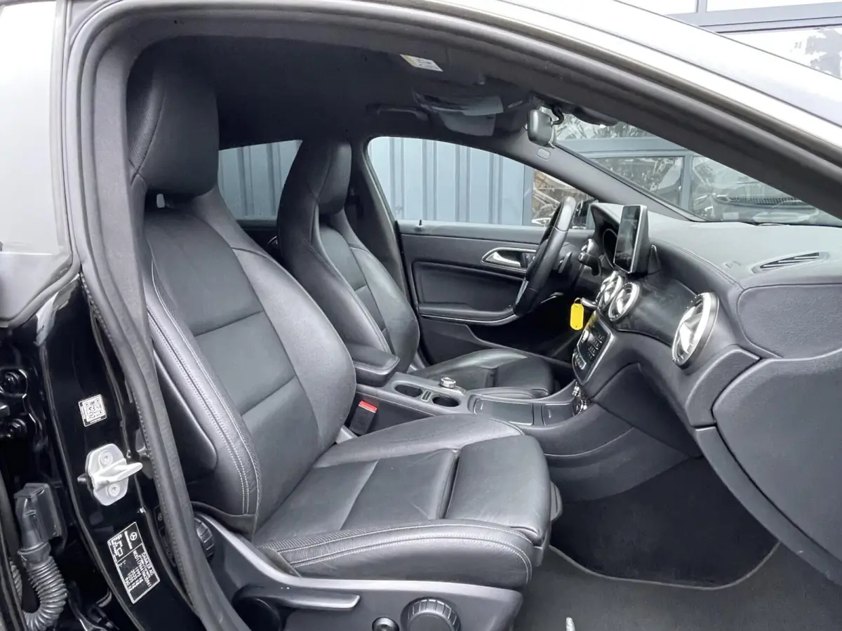 250 CARPLAY|CAMERA|TREKHAAK|NAPPA-LEER|NAVIGATIE|CRUISE CONTROL|STOELVERWARMING