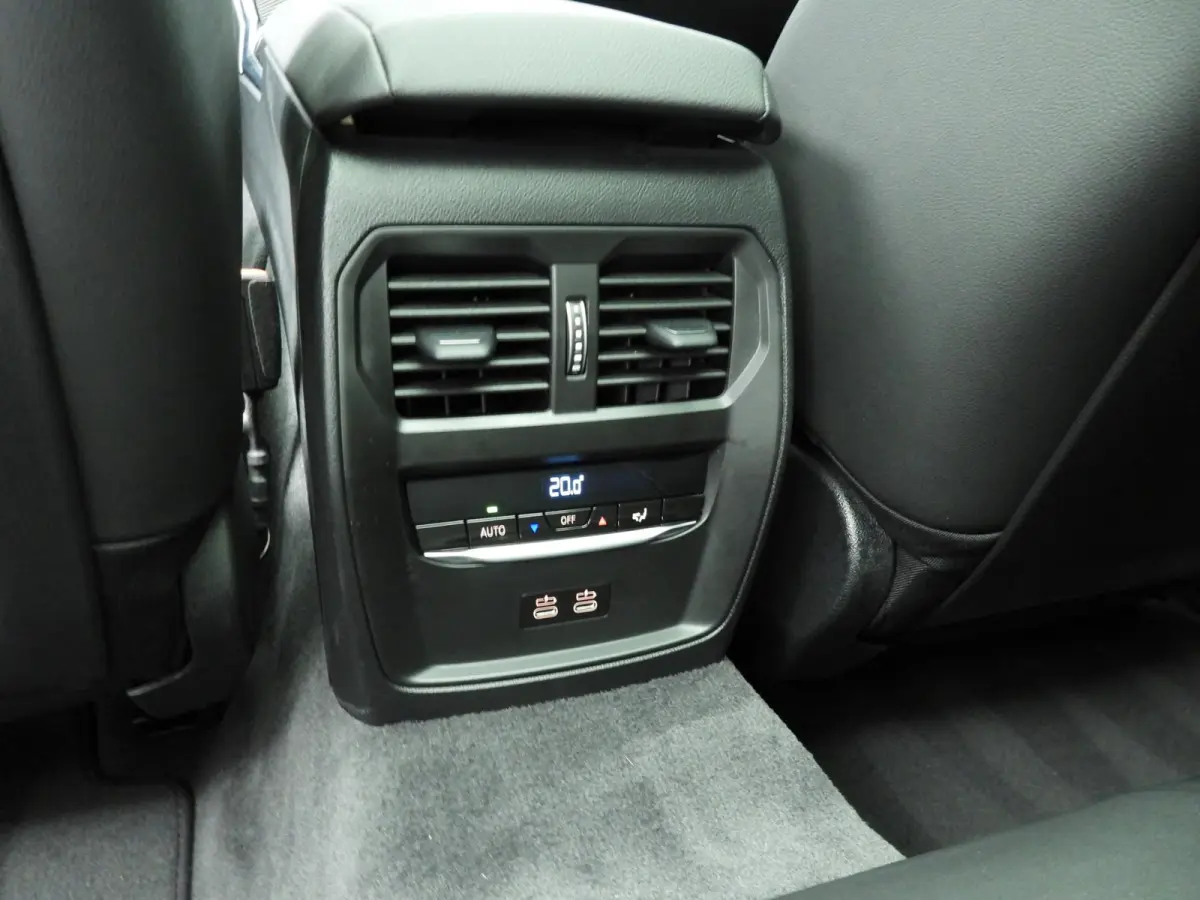 M340i xDrive | M-Sportpakket | LED | HUD | Active cruise | Panoramadak | Elektr. zetels | DAB | Harman-kardon sound | Alu 19 inch