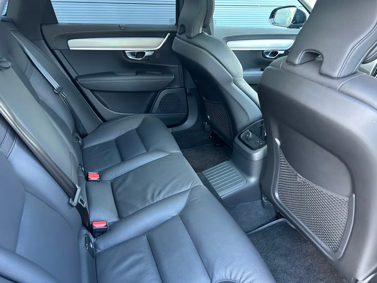 2.0 T8 Plug-in hybrid AWD Ultra Dark | Luchtvering | SoH 98% | Heico V-max | Polestar Optimisation | Trekhaak | HUD |