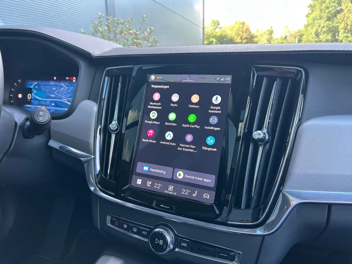 2.0 T8 Plug-in hybrid AWD Ultra Dark | Luchtvering | SoH 98% | Heico V-max | Polestar Optimisation | Trekhaak | HUD |