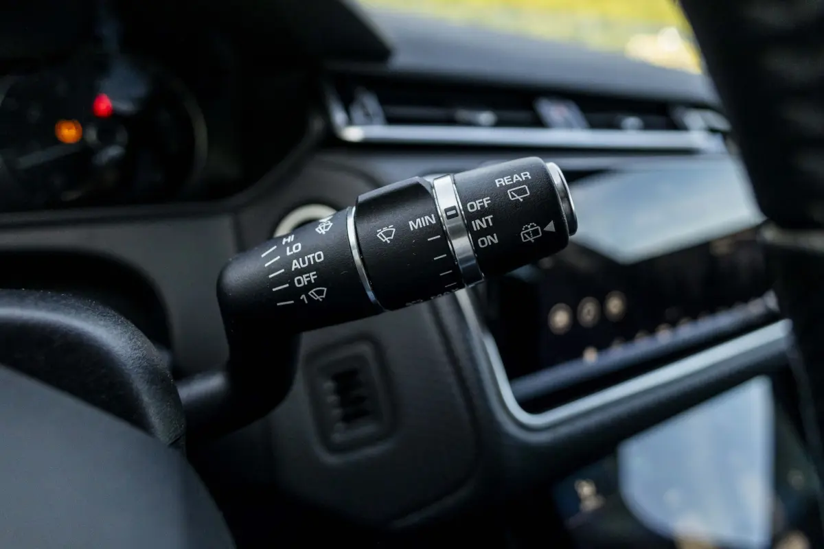 2.0 P250 Turbo AWD SE