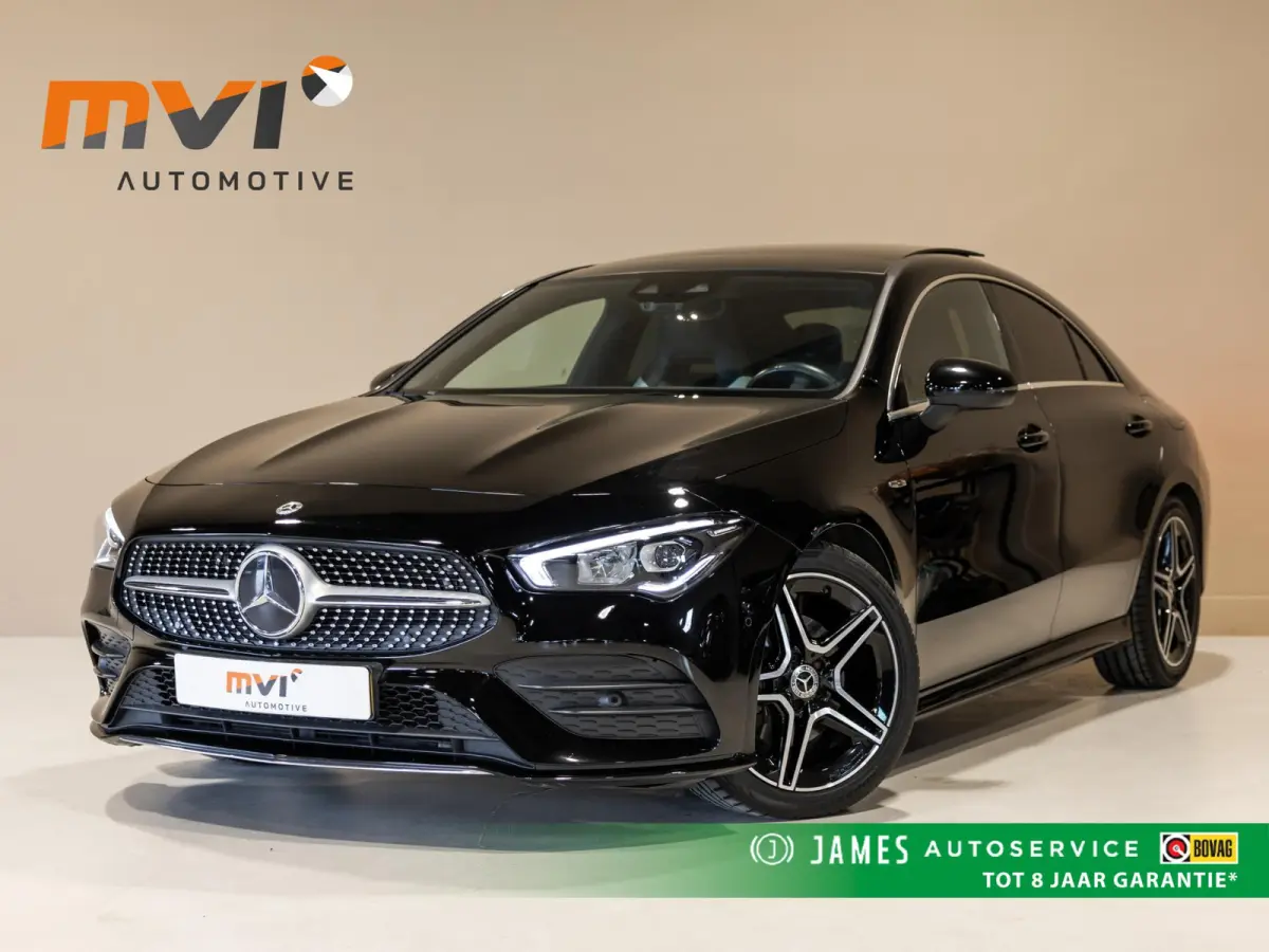 180 AMG Line Premium Plus / 136pk / Panorama dak / Stoelverwarming / Leder /