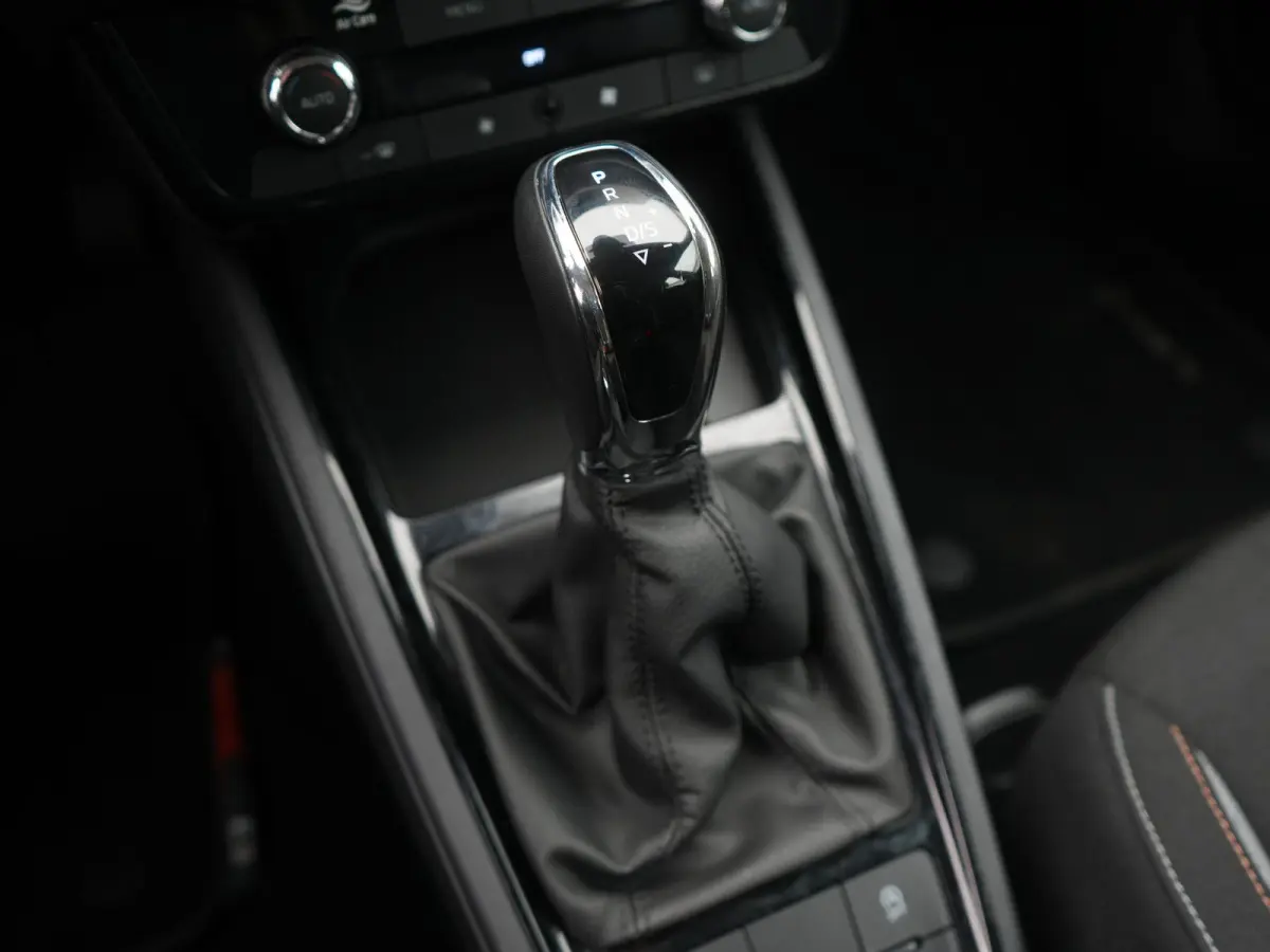 1.0 TSI Selection | Automaat | Trekhaak | Virtual Cockpit met 10" kleurenscherm |  Climatronic | Rijstrooksensor met correctie | 12 Maanden BOVAG Garantie |