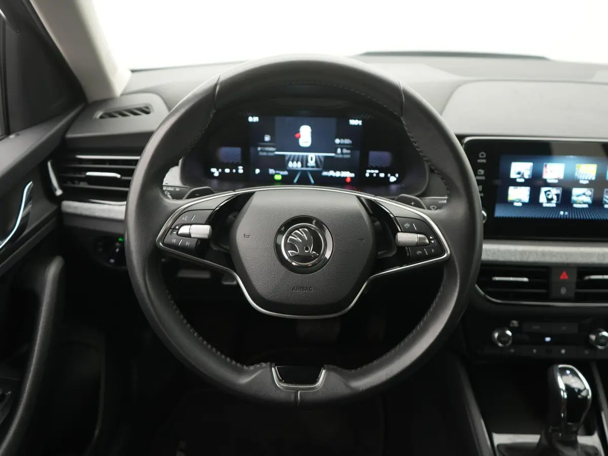 1.0 TSI Selection | Automaat | Trekhaak | Virtual Cockpit met 10" kleurenscherm |  Climatronic | Rijstrooksensor met correctie | 12 Maanden BOVAG Garantie |
