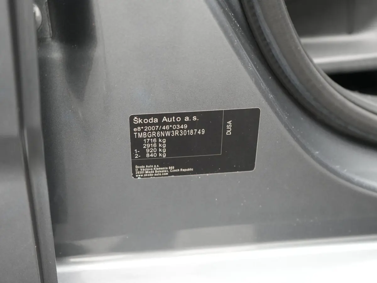 1.0 TSI Selection | Automaat | Trekhaak | Virtual Cockpit met 10" kleurenscherm |  Climatronic | Rijstrooksensor met correctie | 12 Maanden BOVAG Garantie |