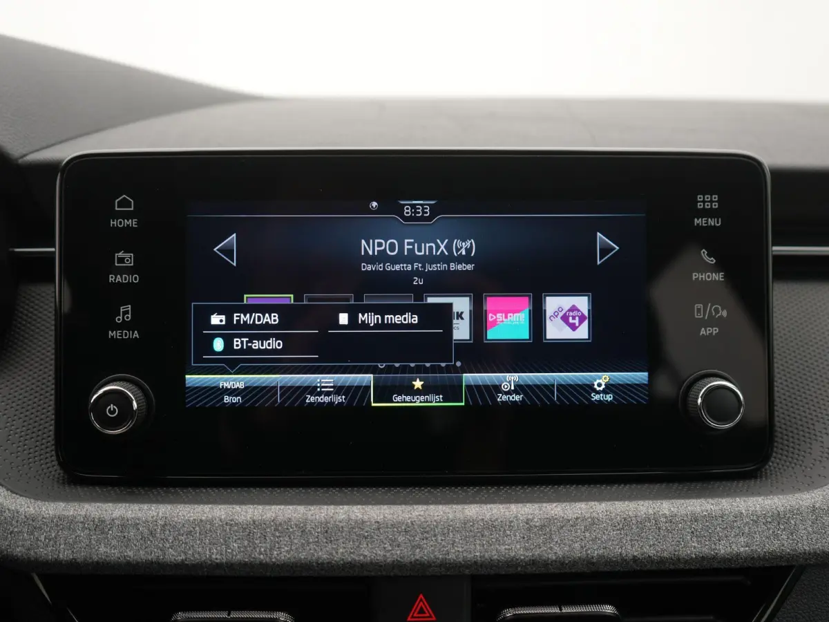 1.0 TSI Selection | Automaat | Trekhaak | Virtual Cockpit met 10" kleurenscherm |  Climatronic | Rijstrooksensor met correctie | 12 Maanden BOVAG Garantie |