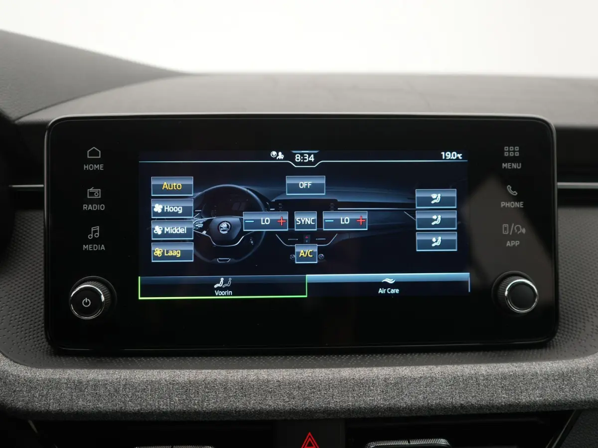 1.0 TSI Selection | Automaat | Trekhaak | Virtual Cockpit met 10" kleurenscherm |  Climatronic | Rijstrooksensor met correctie | 12 Maanden BOVAG Garantie |