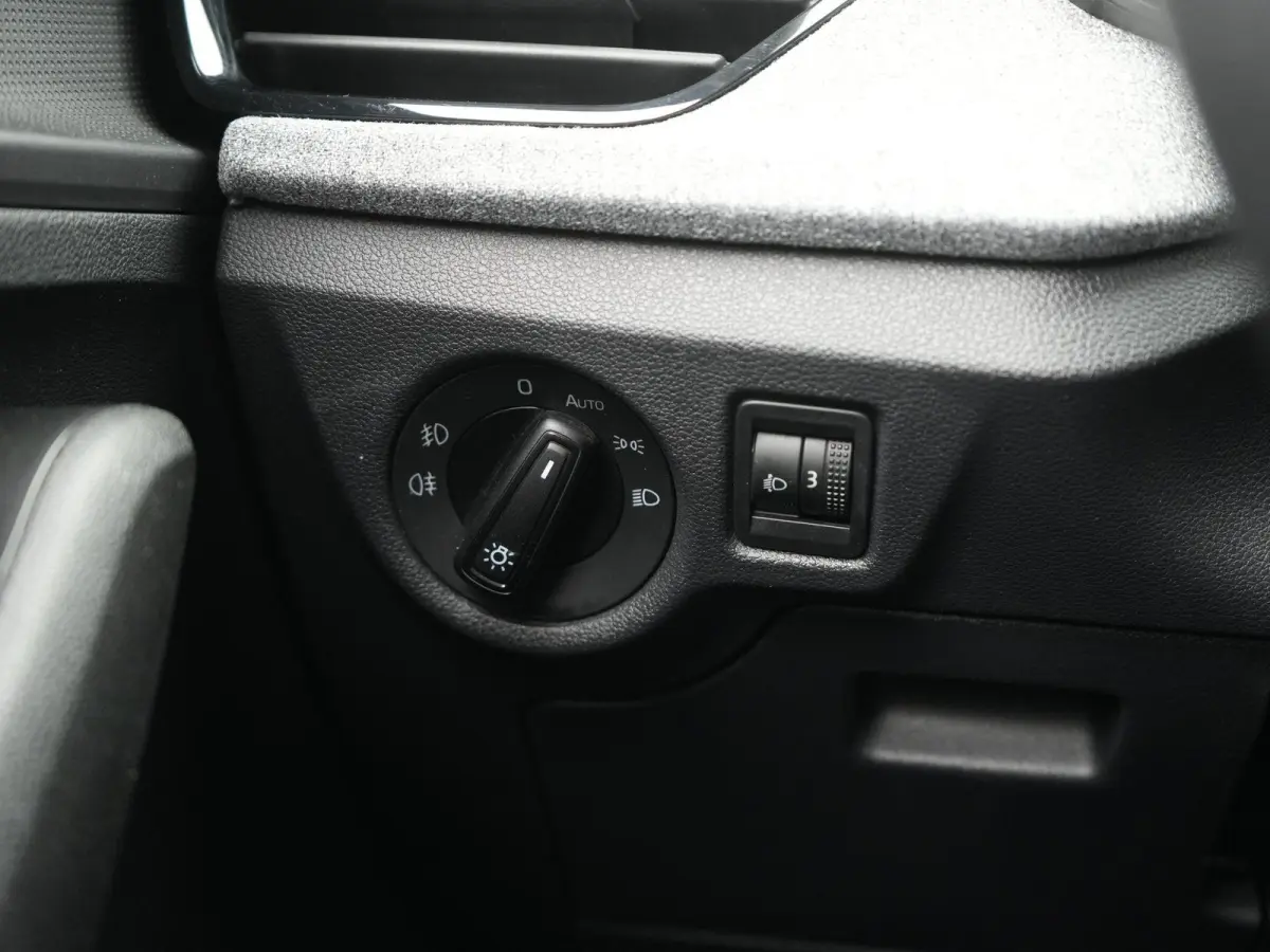 1.0 TSI Selection | Automaat | Trekhaak | Virtual Cockpit met 10" kleurenscherm |  Climatronic | Rijstrooksensor met correctie | 12 Maanden BOVAG Garantie |