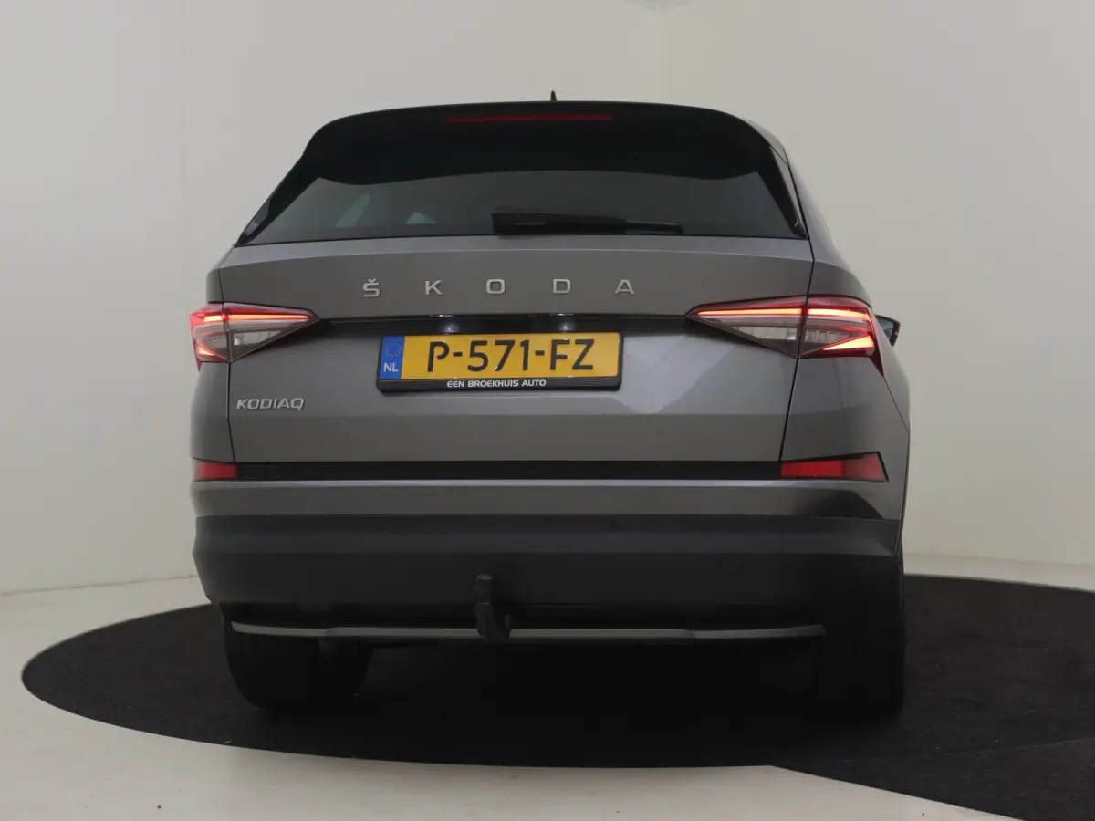 1.5 TSI Business Edition 150PK | Trekhaak uitklapbaar | Achteruitrijcamera | Navi | App connect | Parkeersensoren | DAB | LED | 18"LMV