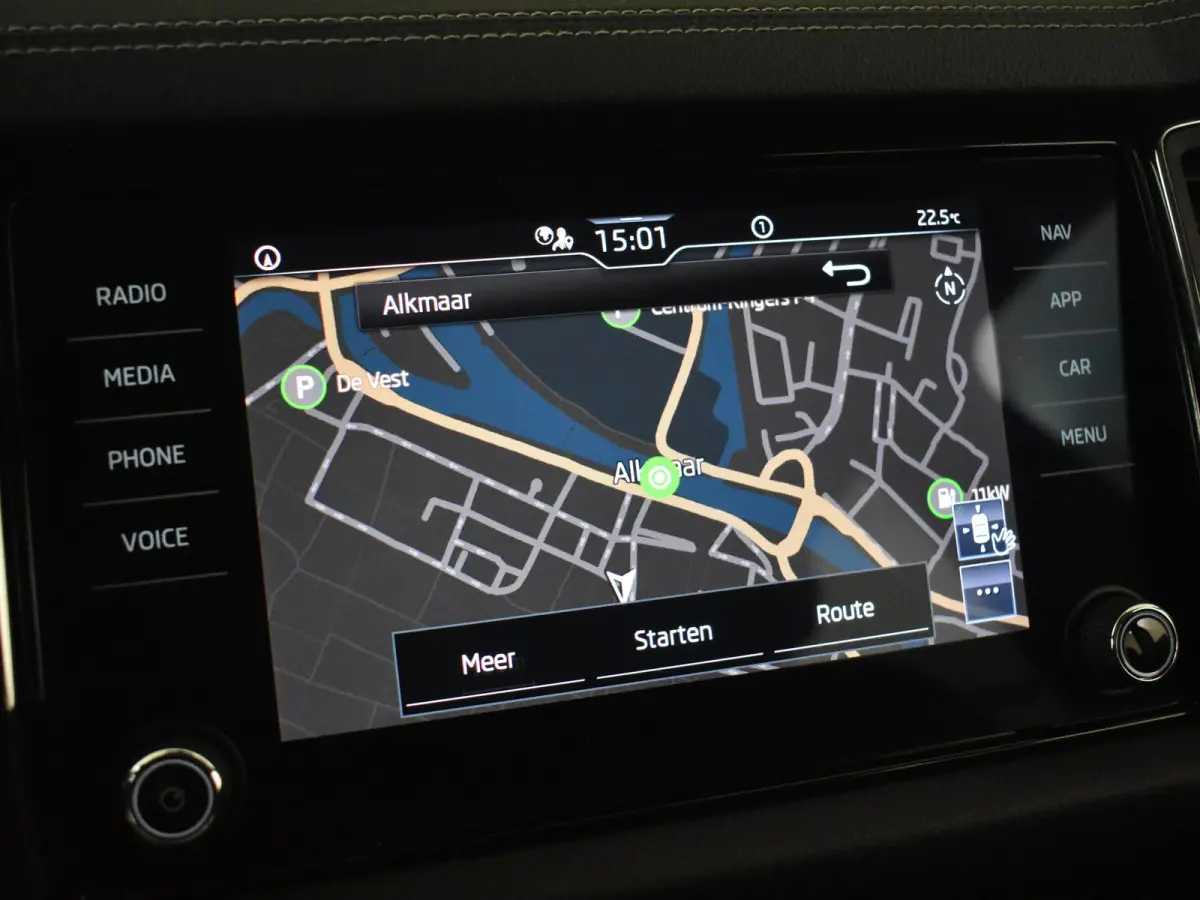 1.5 TSI Business Edition 150PK | Trekhaak uitklapbaar | Achteruitrijcamera | Navi | App connect | Parkeersensoren | DAB | LED | 18"LMV