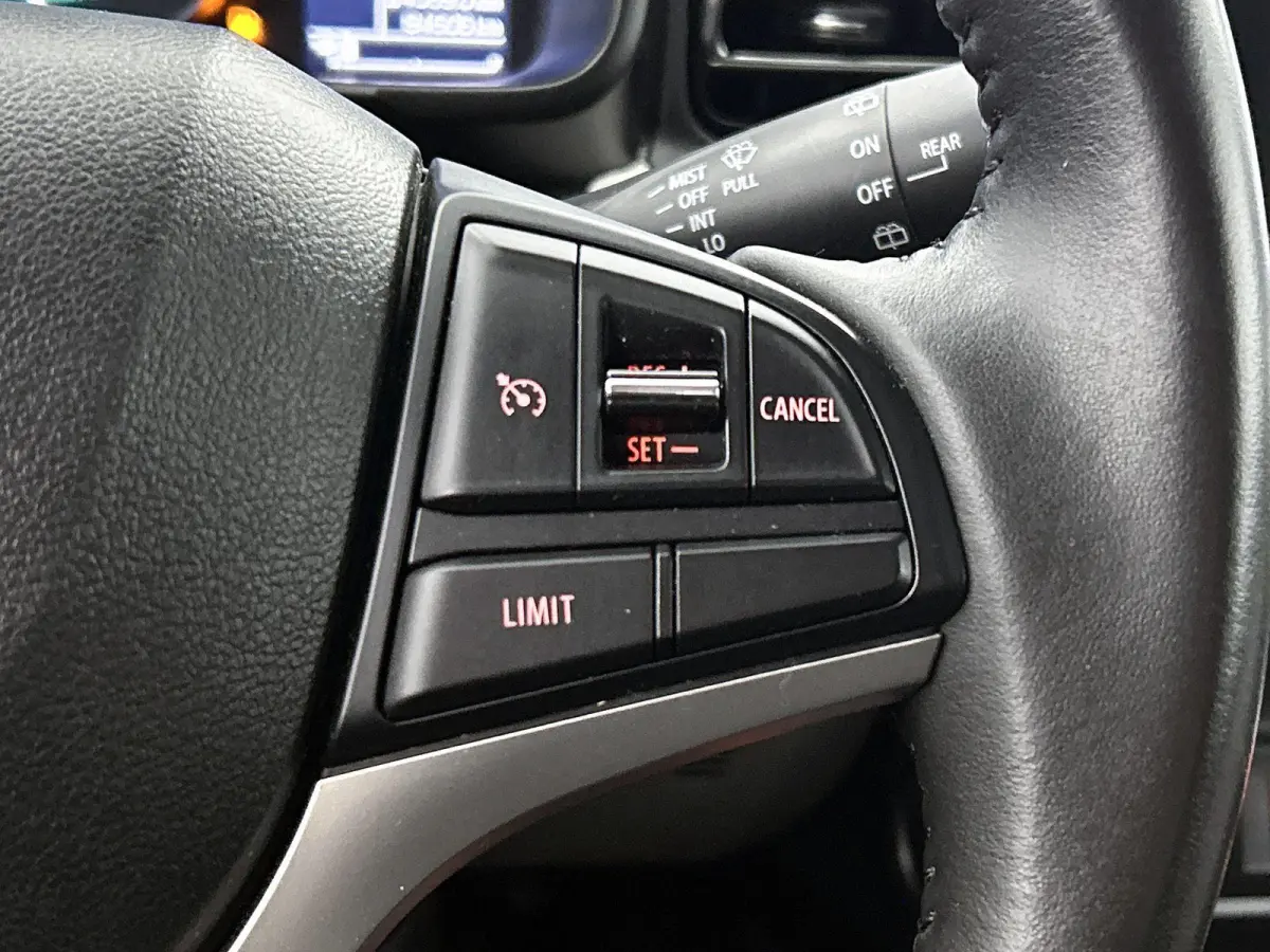1.2 Stijl Intro | Trekhaak | Camera | Navigatie | Lichtmetalen velgen