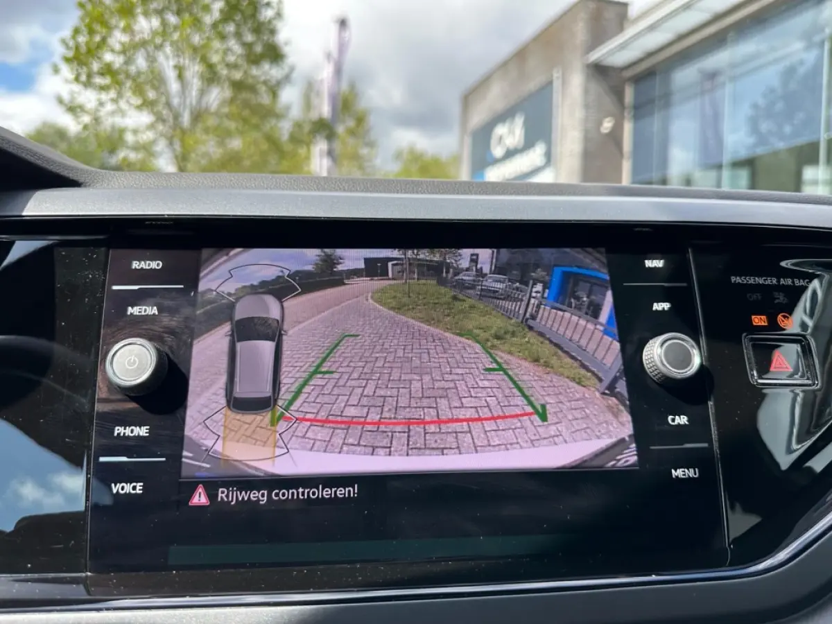 1.5 TSI R-Line I Pano I Ambiente I Camera I Navi I Digital Cockpit I DAB I 18 Inch