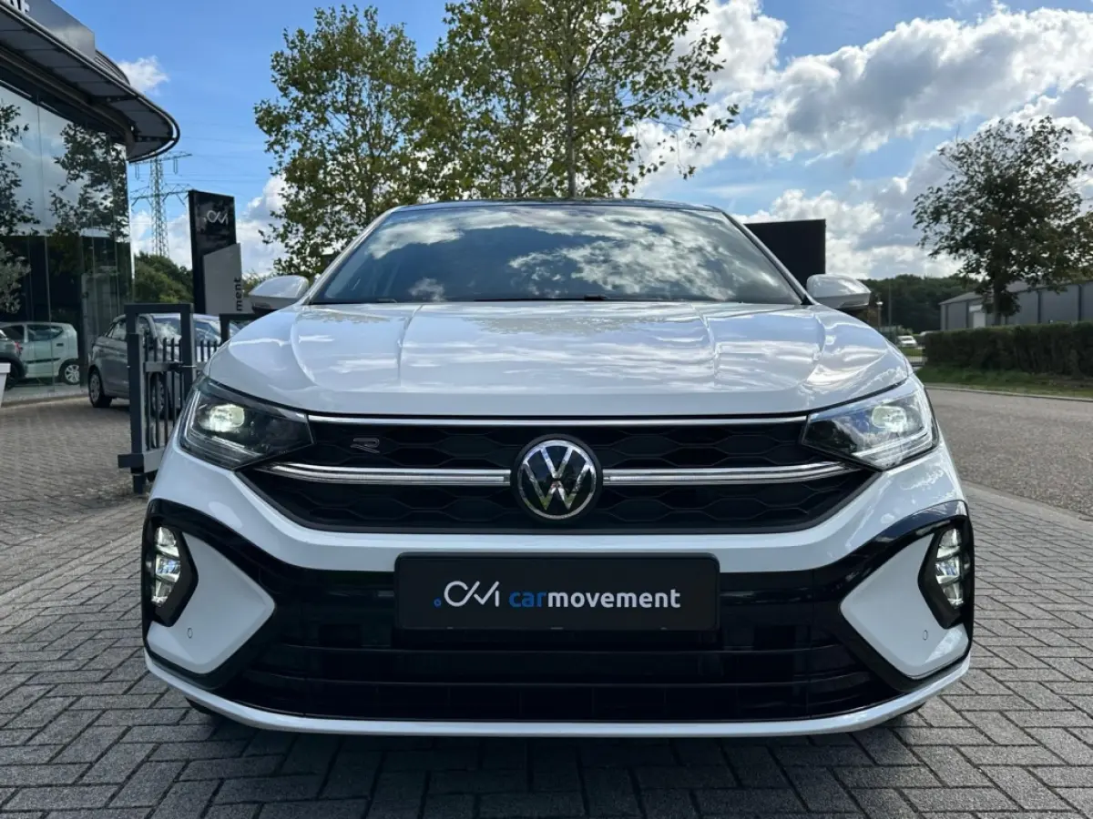 1.5 TSI R-Line I Pano I Ambiente I Camera I Navi I Digital Cockpit I DAB I 18 Inch