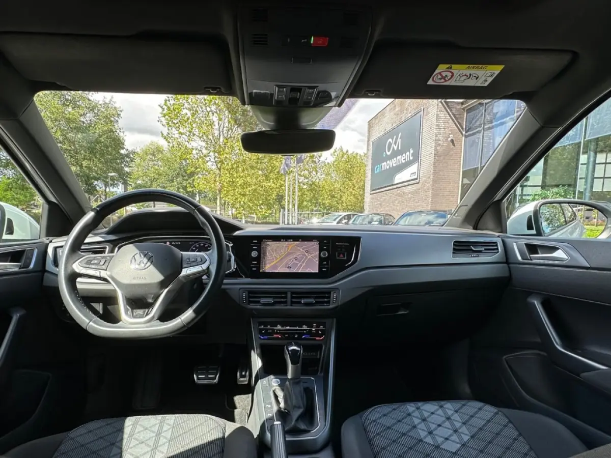 1.5 TSI R-Line I Pano I Ambiente I Camera I Navi I Digital Cockpit I DAB I 18 Inch
