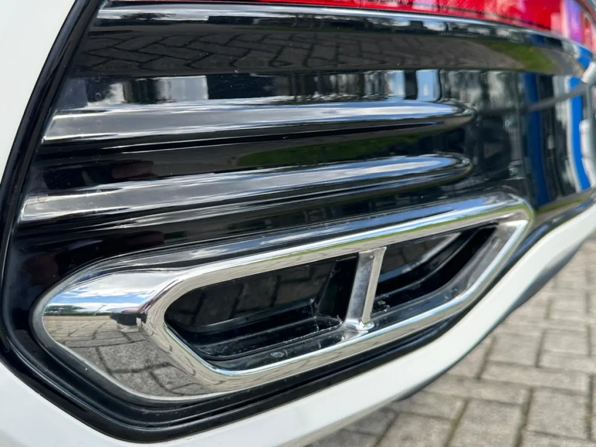 1.5 TSI R-Line I Pano I Ambiente I Camera I Navi I Digital Cockpit I DAB I 18 Inch