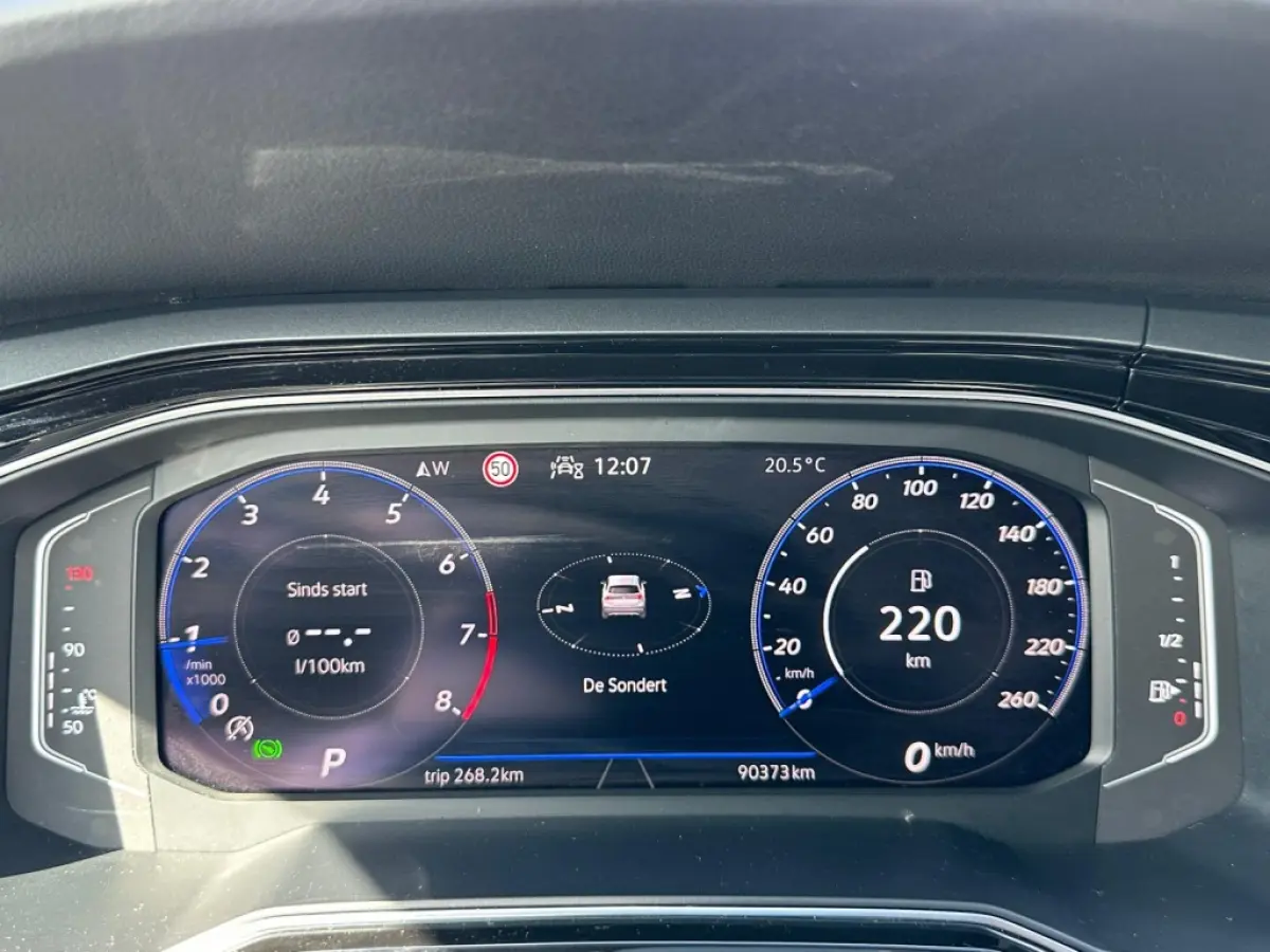 1.5 TSI R-Line I Pano I Ambiente I Camera I Navi I Digital Cockpit I DAB I 18 Inch