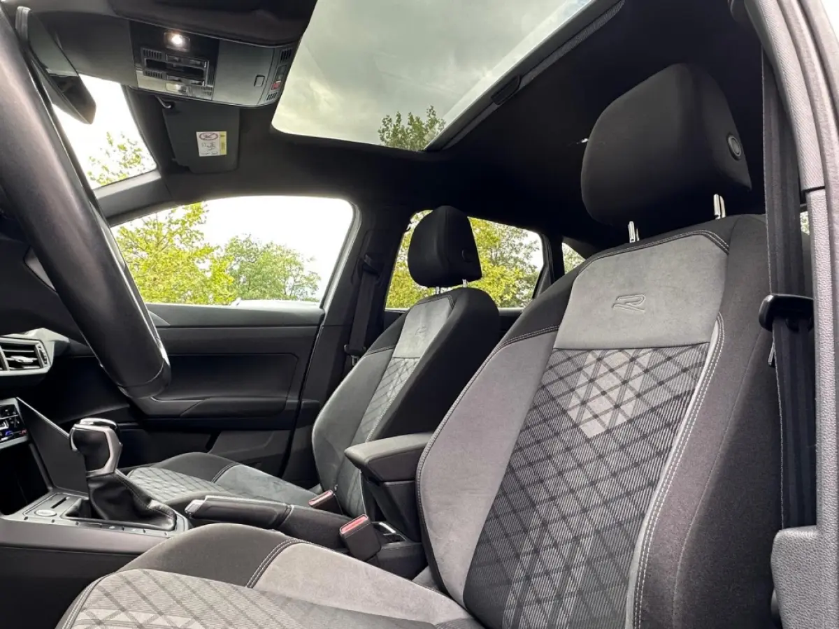 1.5 TSI R-Line I Pano I Ambiente I Camera I Navi I Digital Cockpit I DAB I 18 Inch