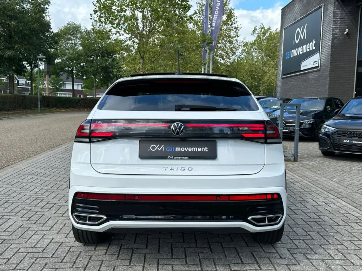 1.5 TSI R-Line I Pano I Ambiente I Camera I Navi I Digital Cockpit I DAB I 18 Inch