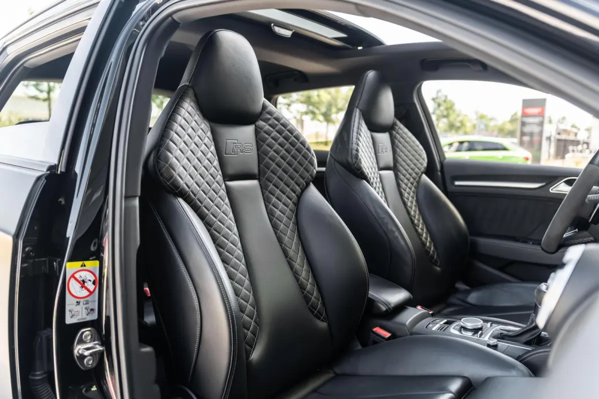 RS3 2.5 TFSI quattro Keramisch Eventuri Milltek Daza