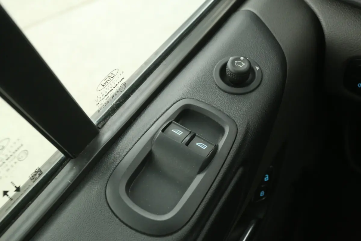 2.0 TDCI L1H1 | Airco | Cruise | 3 Zits | Trekhaak | Parkeersens.