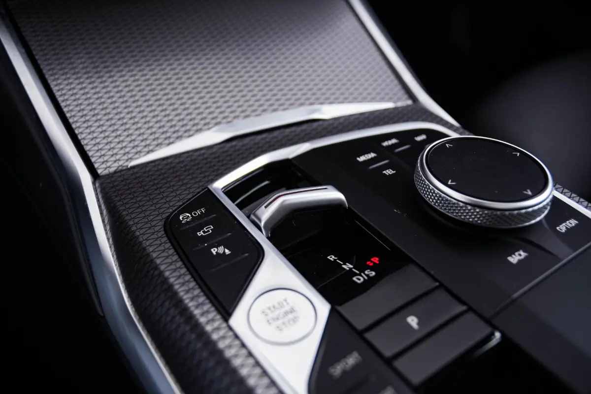 M340i xDrive Panoramadak - Driving Assistant Professional - Interieurvoorverwarming - Getinte/Geluiddempende Ruiten - Comfort Access - Harman Kardon - Parking Assistant Plus -