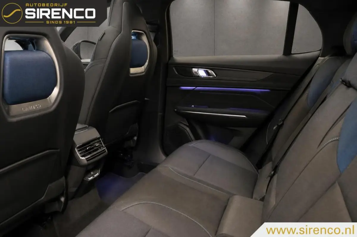 1.5 | zwarte dakhemel | 360 camera met 3d view | panodak | stoelverwarming |Android auto & Apple carplay |dab | adaptive cruise control | sfeerverlichting |