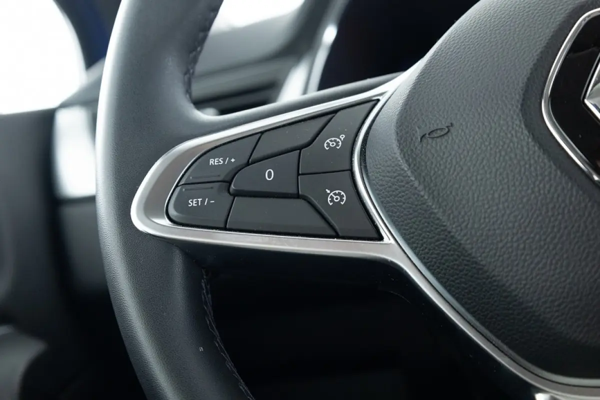 1.6 E-Tech Plug-in Hybrid 160 Intens | Half LEDER | NAVI | ECC | LED