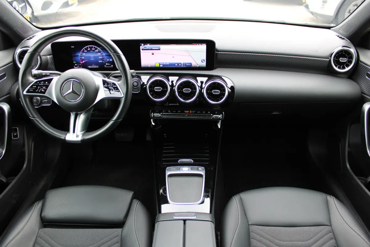 250e AUT8 Luxury Line DISTRONIC <<FACELIFT>>