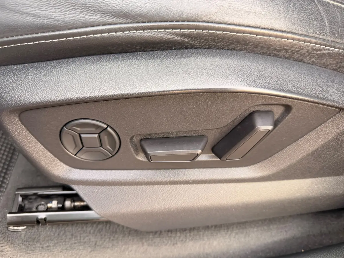 55 TFSI S Line/340 pk/Panoramadak/Navi/Trekhaak/Leder