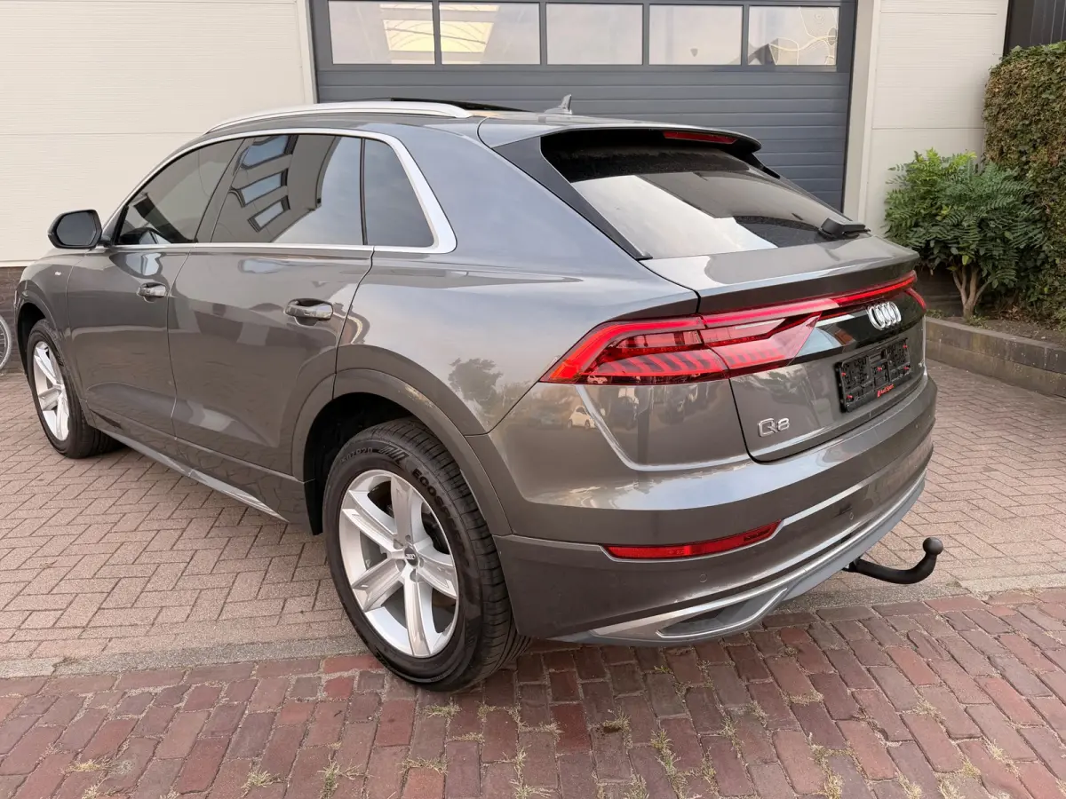 55 TFSI S Line/340 pk/Panoramadak/Navi/Trekhaak/Leder