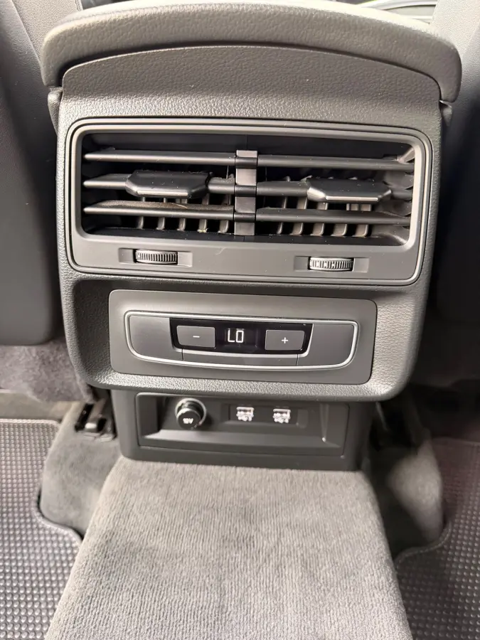 55 TFSI S Line/340 pk/Panoramadak/Navi/Trekhaak/Leder
