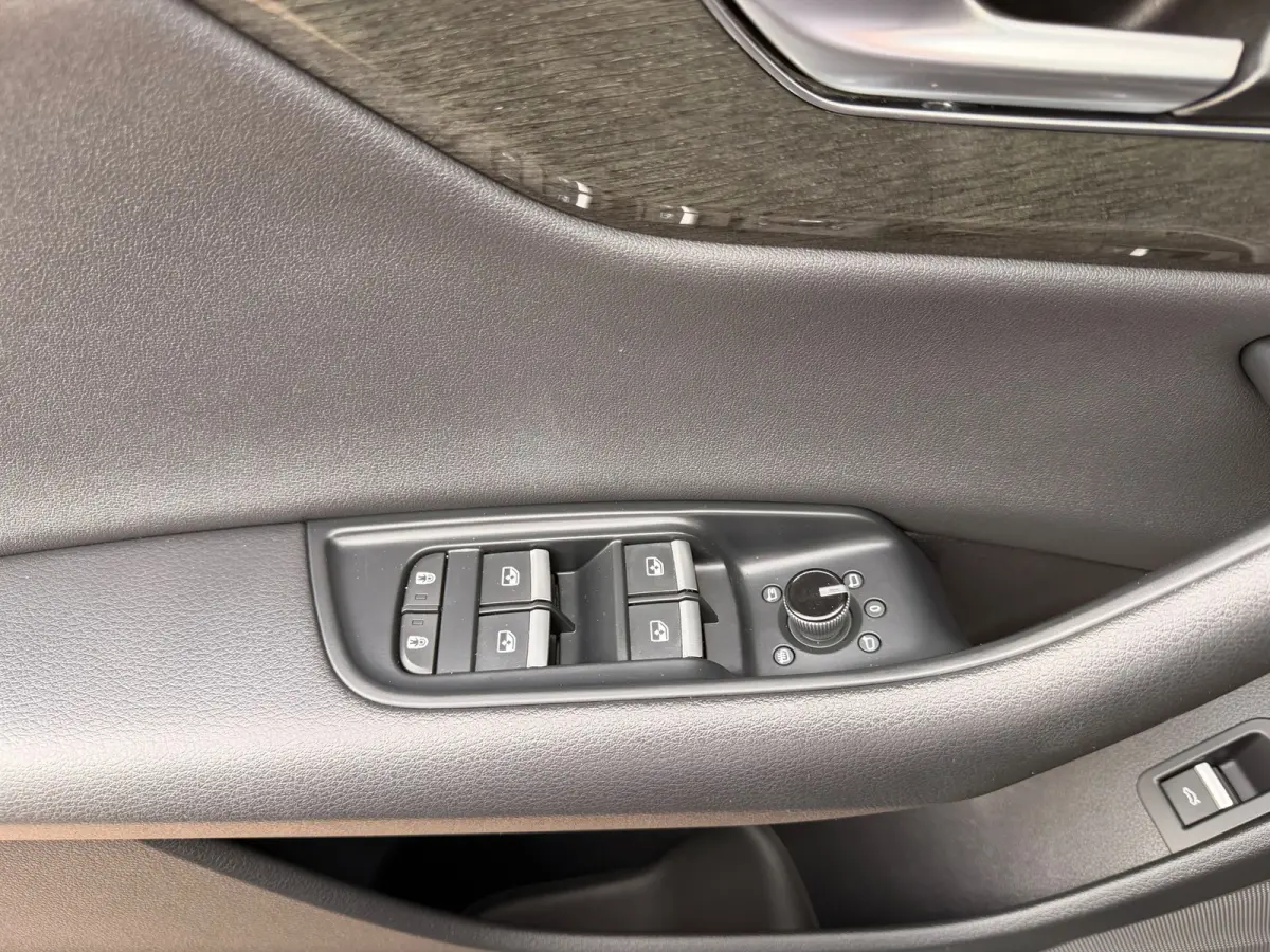 55 TFSI S Line/340 pk/Panoramadak/Navi/Trekhaak/Leder
