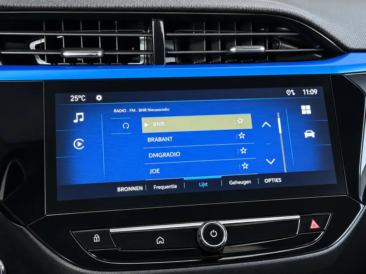 1.2 Turbo 100pk Facelift Navigatie By App Wireless Stoel en Stuurverwarming Parkeersensoren Airco Cruise Control Vertigo Black Roof  LMV Android Auto