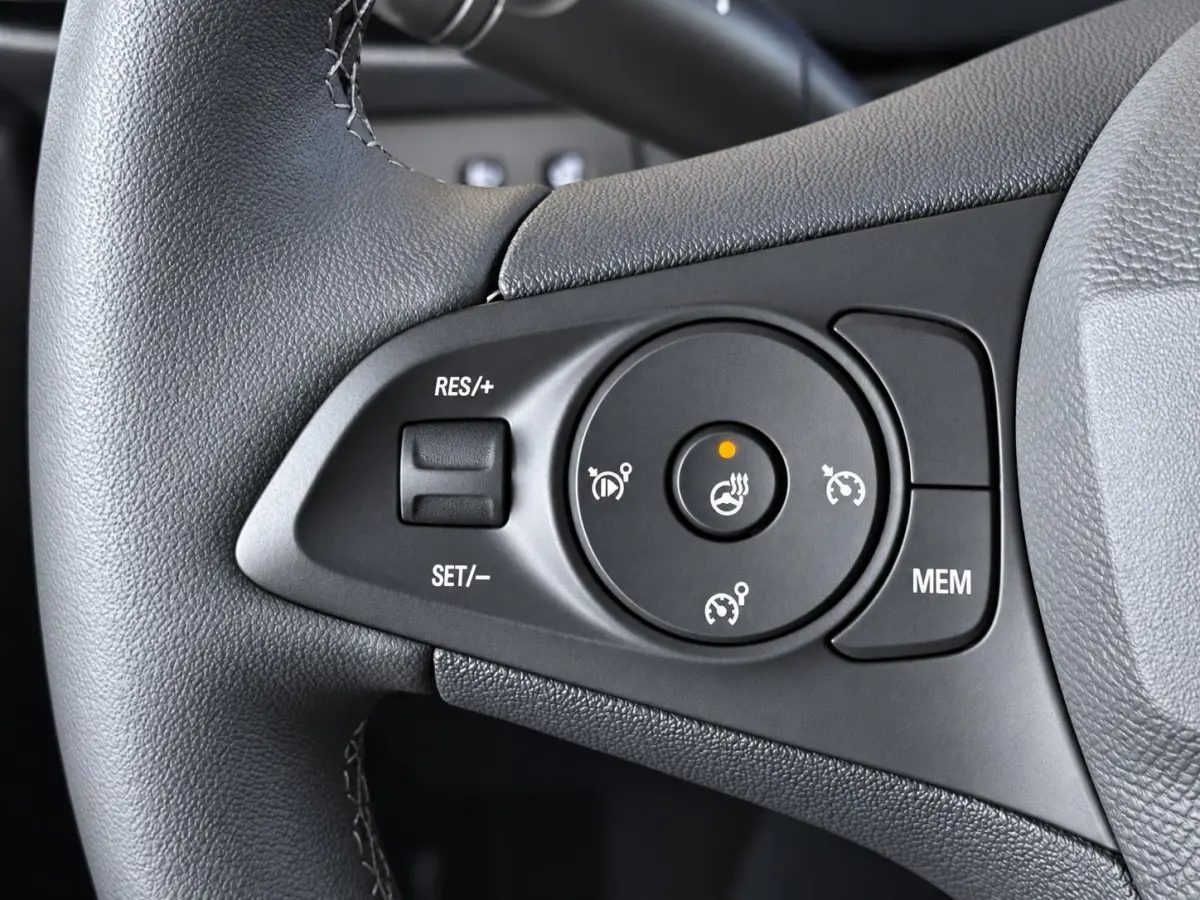1.2 Turbo 100pk Facelift Navigatie By App Wireless Stoel en Stuurverwarming Parkeersensoren Airco Cruise Control Vertigo Black Roof  LMV Android Auto