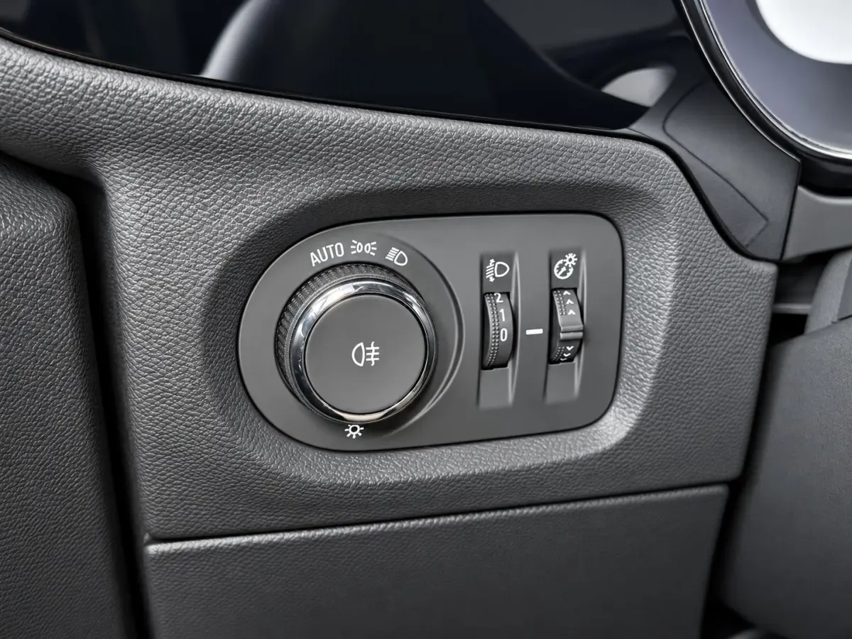 1.2 Turbo 100pk Facelift Navigatie By App Wireless Stoel en Stuurverwarming Parkeersensoren Airco Cruise Control Vertigo Black Roof  LMV Android Auto