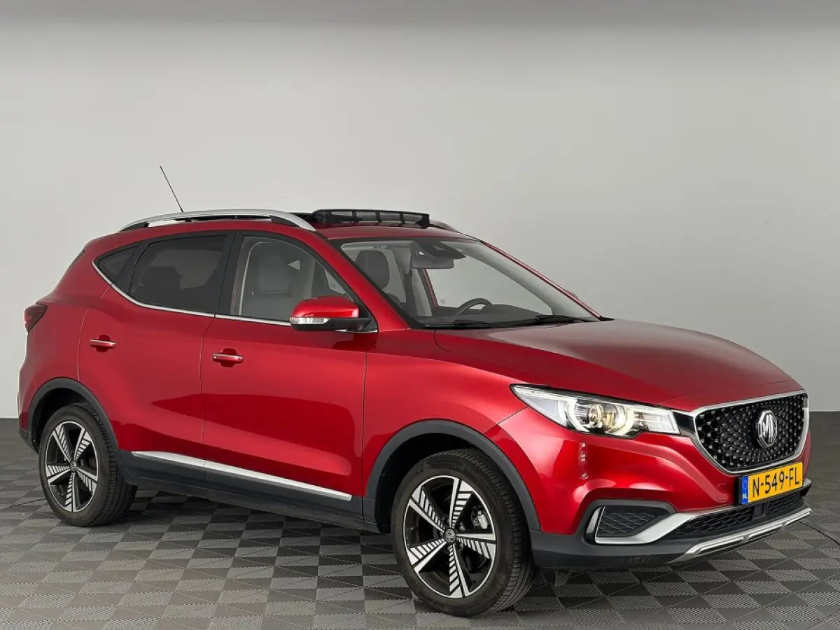 Luxury 45 kWh | LEDER | SCHUIFDAK ✅ 1e Eigenaar | SOH: 92,4% |